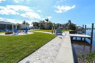 817 Blue Heron Blvd, Ruskin, FL 33570 - Photo 6