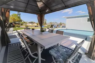 817 Blue Heron Blvd, Ruskin, FL 33570 - Photo 12