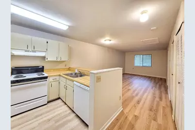 109 SE 16th Avenue #Q301, Gainesville, FL 32601 - Photo 6