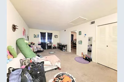 109 SE 16th Avenue #Q301, Gainesville, FL 32601 - Photo 12