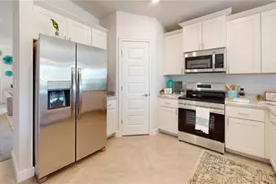 3315 E Iris Ln, Bell, FL 32619 - Photo 4