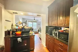 1035 NE 3rd Ave, Gainesville, FL 32601 - Photo 6