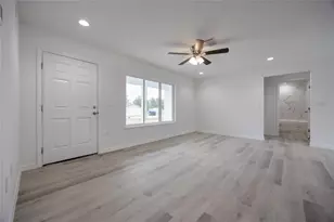 18 Malauka Loop Pass, Ocklawaha, FL 32179 - Photo 8