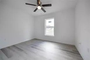 18 Malauka Loop Pass, Ocklawaha, FL 32179 - Photo 18