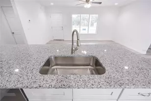 18 Malauka Loop Pass, Ocklawaha, FL 32179 - Photo 16