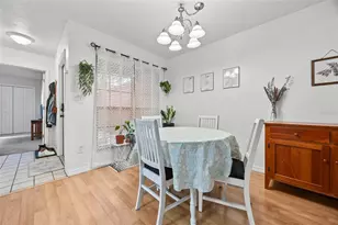 5733 SW 10th Pl, Gainesville, FL 32607 - Photo 8