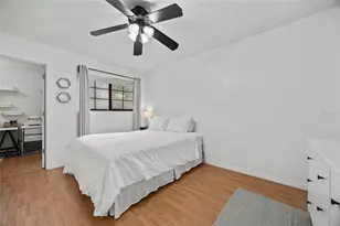 5733 SW 10th Pl, Gainesville, FL 32607 - Photo 12