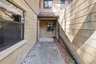 6926 SW 45th Ave, Gainesville, FL 32608 - Photo 2