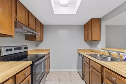 6926 SW 45th Avenue, Gainesville, FL 32608 - Photo 10