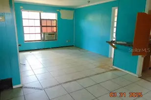 1129 NE 24th Terrace, Gainesville, FL 32641 - Photo 4