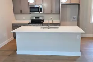 24350 SW 18th Ln, Newberry, FL 32669 - Photo 4