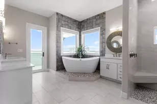 12010 W Bayshore Dr, Crystal River, FL 34429 - Photo 38