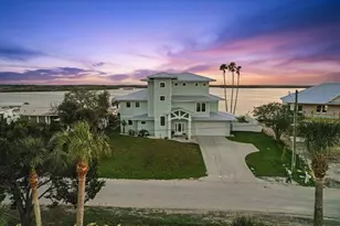 12010 W Bayshore Dr, Crystal River, FL 34429 - Photo 56