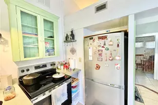 1035 NE 3rd Ave, Gainesville, FL 32601 - Photo 24