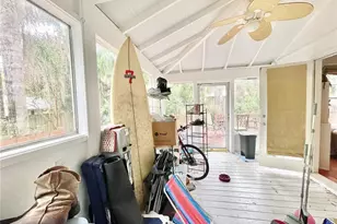 1035 NE 3rd Ave, Gainesville, FL 32601 - Photo 8