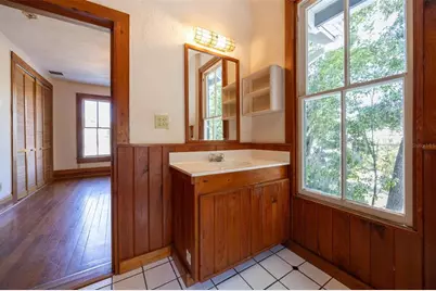 562 NE 2nd Avenue, Gainesville, FL 32601 - Photo 56