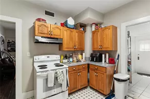 913 NW 3rd Ave, Gainesville, FL 32601 - Photo 6