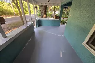 913 NW 3rd Ave, Gainesville, FL 32601 - Photo 2