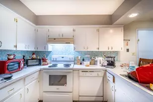 126 SW 40th Terrace, Gainesville, FL 32607 - Photo 10