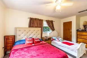 126 SW 40th Terrace, Gainesville, FL 32607 - Photo 18