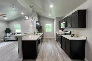 23140 NW 179th Pl, High Springs, FL 32643 - Photo 6