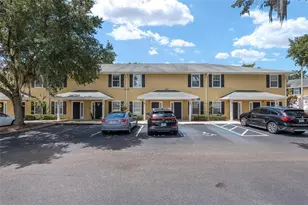 2927 SW 35th Pl, Gainesville, FL 32608 - Photo 2