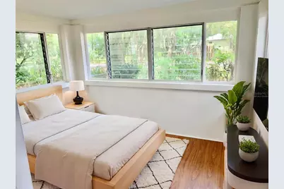 1041 NE 10th Avenue, Gainesville, FL 32601 - Photo 22