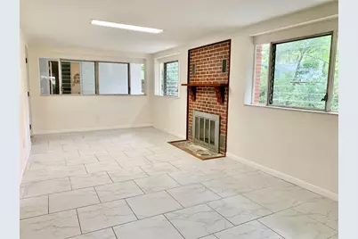 1041 NE 10th Avenue, Gainesville, FL 32601 - Photo 4