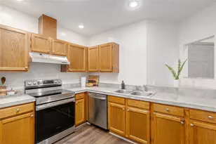 938 NW 42nd Terrace, Gainesville, FL 32605 - Photo 6