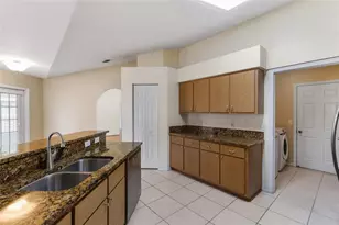 8707 NW 10th Pl, Gainesville, FL 32606 - Photo 16