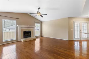 8707 NW 10th Pl, Gainesville, FL 32606 - Photo 12