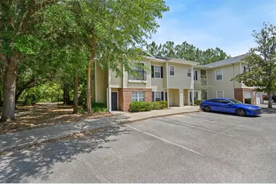 5062 NW 44th Lane #102, Gainesville, FL 32606 - Photo 2