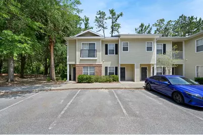 5062 NW 44th Lane #102, Gainesville, FL 32606 - Photo 1