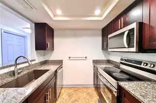 5830 SW 9th Pl, Gainesville, FL 32607 - Photo 8