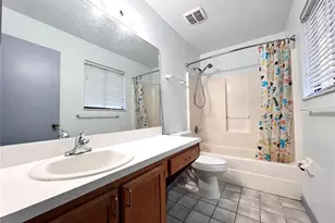 5830 SW 9th Pl, Gainesville, FL 32607 - Photo 10