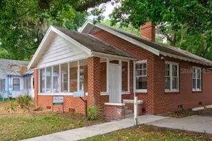 113 NW 11th St, Gainesville, FL 32601 - Photo 2