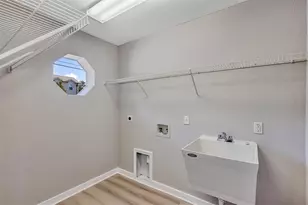 716 Golfview St, Orlando, FL 32804 - Photo 8