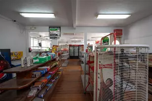 4016 NW 6th St, Gainesville, FL 32609 - Photo 8