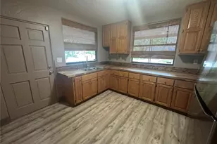 3 NW 24th St, Gainesville, FL 32607 - Photo 4