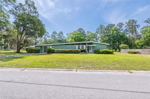 822 W Pratt St, Starke, FL 32091 - Photo 2