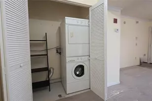 2360 SW Archer Rd, Gainesville, FL 32608 - Photo 8