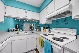 2735 SW 35th Pl, Gainesville, FL 32608 - Photo 4