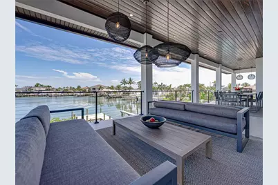 1037 79th Street S, Saint Petersburg, FL 33707 - Photo 56