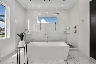 1037 79th St S, Saint Petersburg, FL 33707 - Photo 48