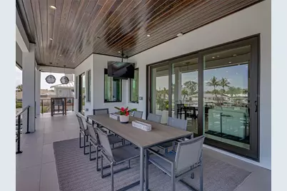 1037 79th Street S, Saint Petersburg, FL 33707 - Photo 54