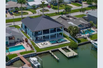 1037 79th Street S, Saint Petersburg, FL 33707 - Photo 10