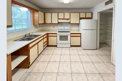 5601 Avenue H #3, Mc Intosh, FL 32664 - Photo 10