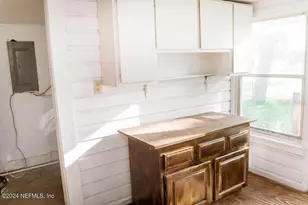 762 N Walnut St, Starke, FL 32091 - Photo 16