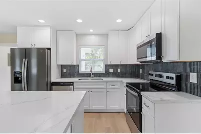 3237 NW 30th Avenue, Gainesville, FL 32605 - Photo 8