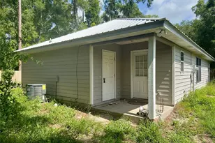 930 NE 14th Ave, Trenton, FL 32693 - Photo 8